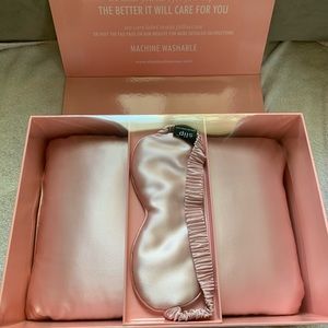slip travel set